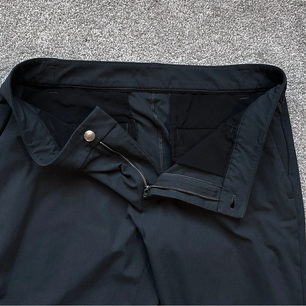 Like New Lululemon Athletica Commission Pant Classic 34”x32" Warpstreme - Picture 7 of 9